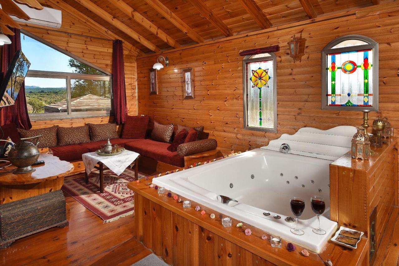 Tal Nof Cabins Villa Manot Ngoại thất bức ảnh